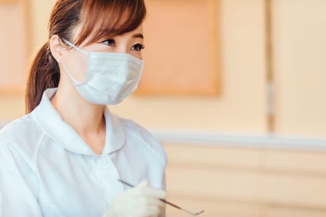 アルコール消毒やマスクなどの感染対策